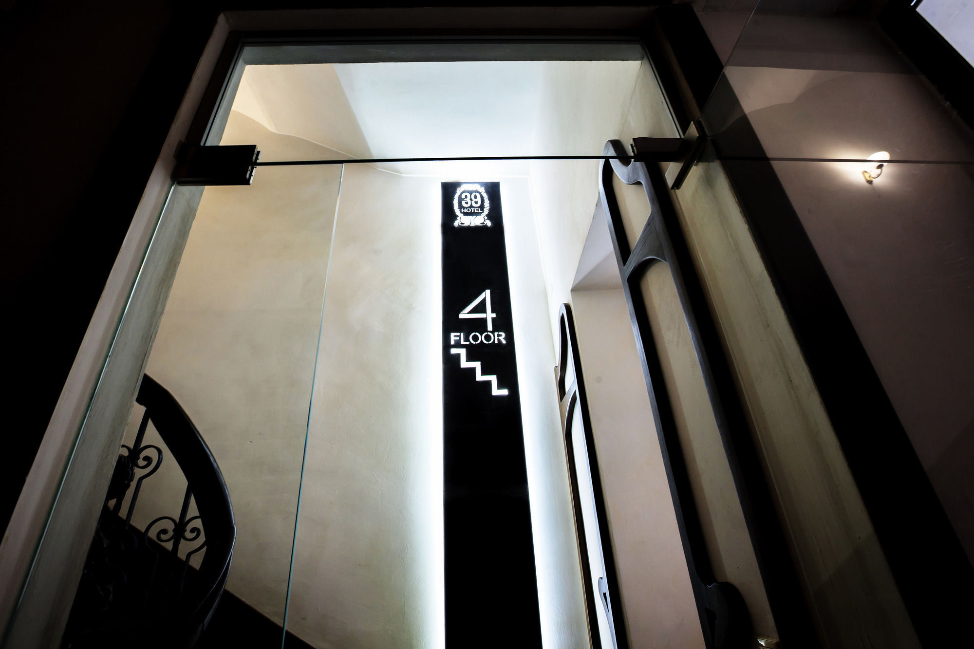 Hotel 39 Lviv Kültér fotó